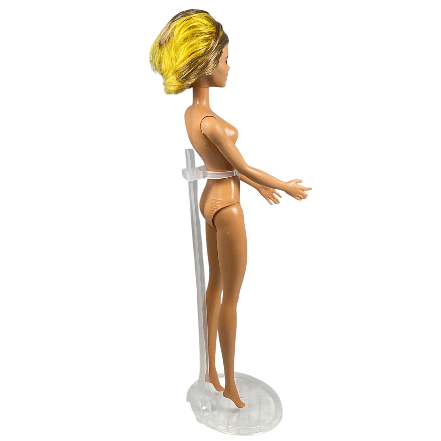 2018 Fashionistas Barbie #FJF47