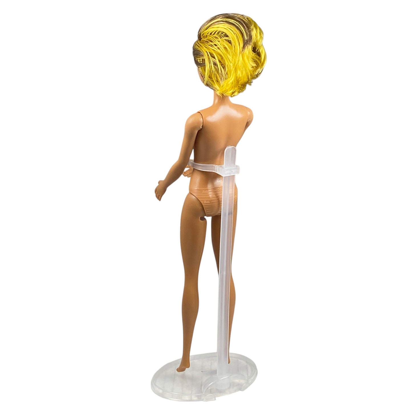 2018 Fashionistas Barbie #FJF47