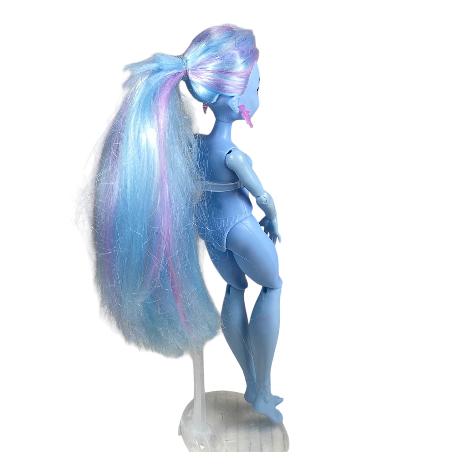 2023 Monster High Abbey Bominable Yeti