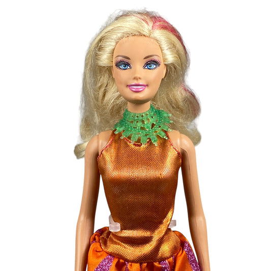 2012 Halloween Treat Barbie #V8940