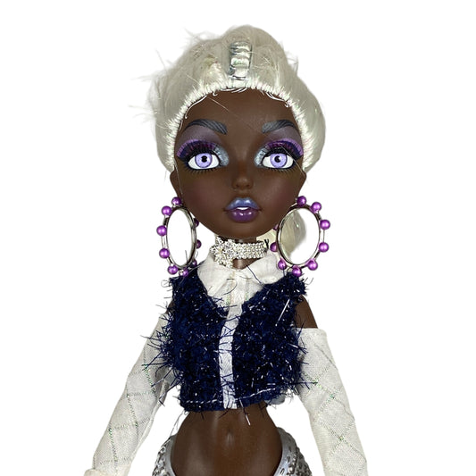 2022 Mermaze Mermaidz Winter Waves Crystabella