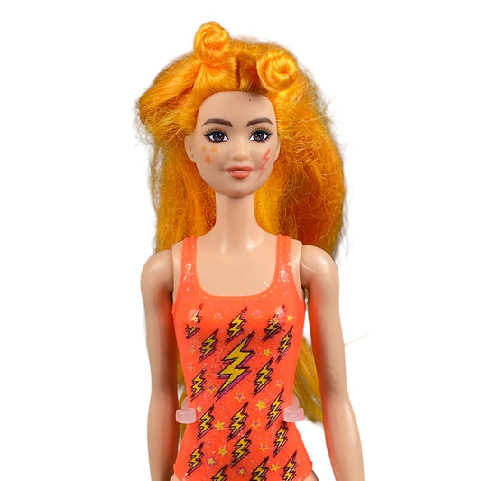 2022 Color Reveal Barbie #HCC70