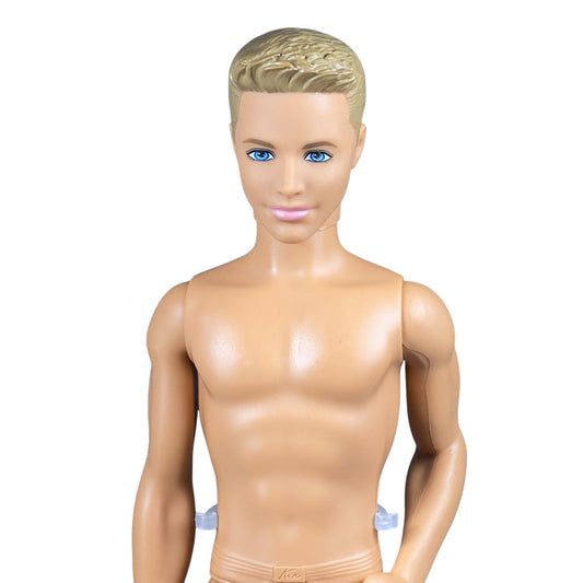 2015 Pink Passport Pilot Ken Barbie #CCY12