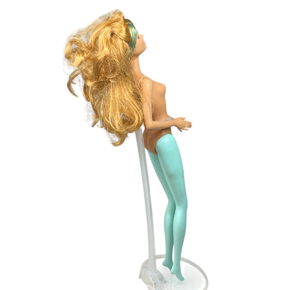 2009 Barbie and the Three Musketeers Aramina #N8019