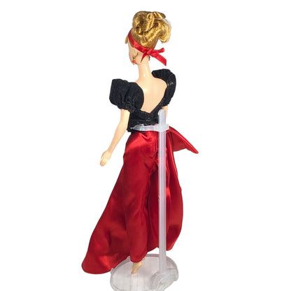 1998 Winter Splendor Avon Exclusive Barbie #19357
