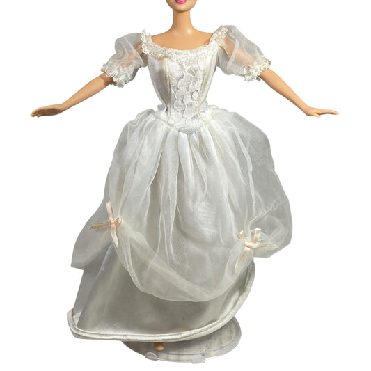 1996 Barbie Fashion Avenue Bridal Gown #15897