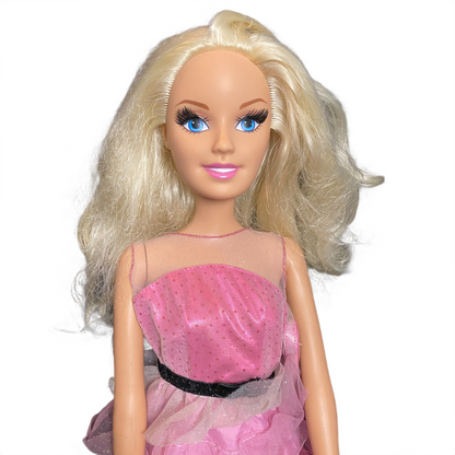 Best Fashion Friend Rooted Eyelashes My Size Barbie 28"