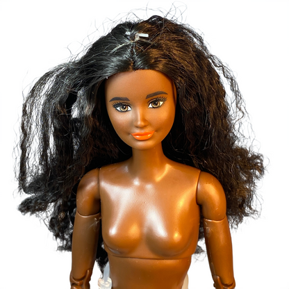 2021 Fashionistas Barbie #GRB94