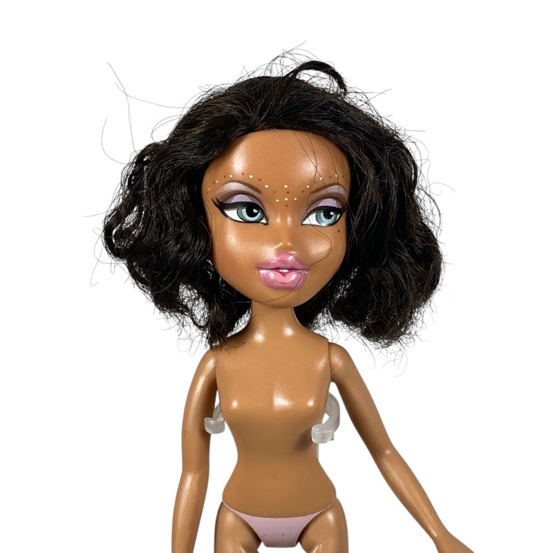 2011 Bratz Stylin' In the City Yasmin in India