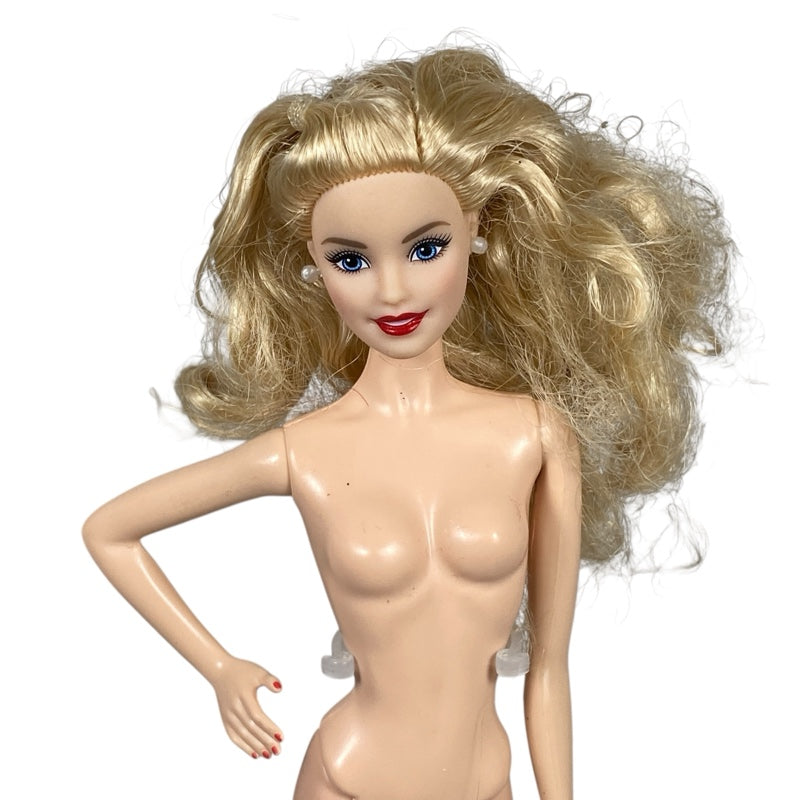 2022 Holiday Barbie #HBY06