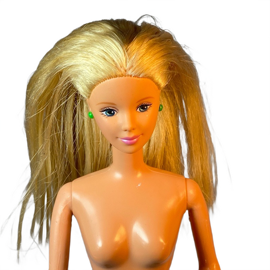 1999 Pretty in Plaid Mackie Blonde Barbie